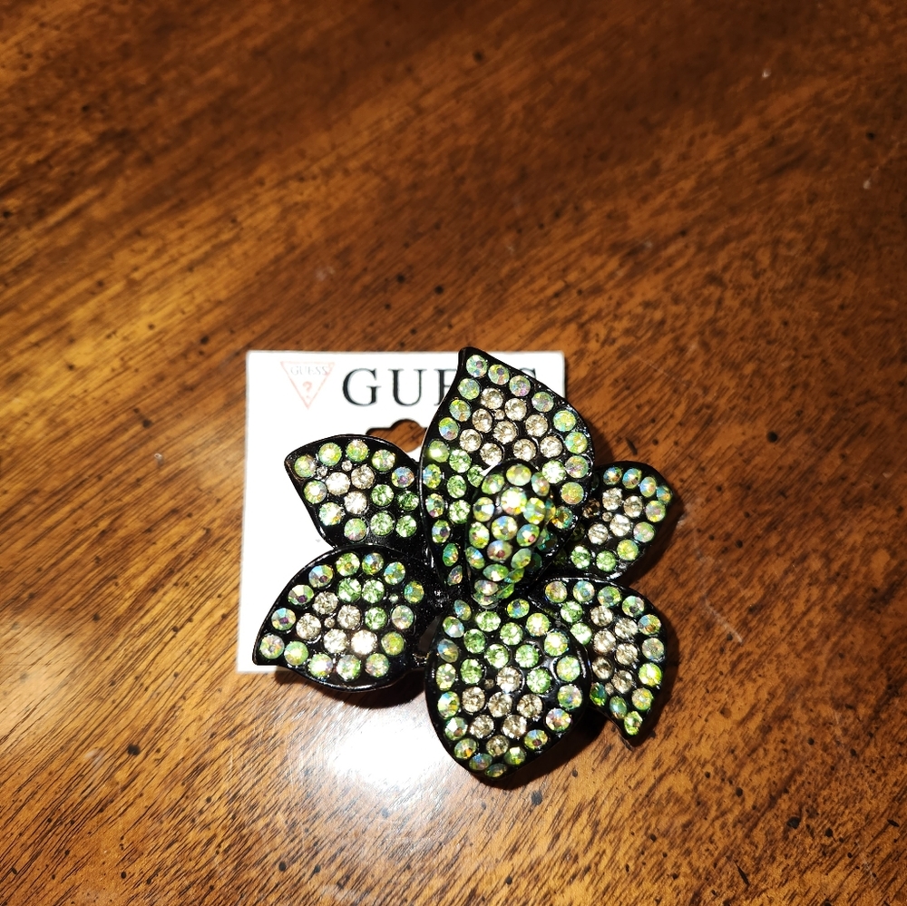 GUESS Green and Black Crystal Flower Ring